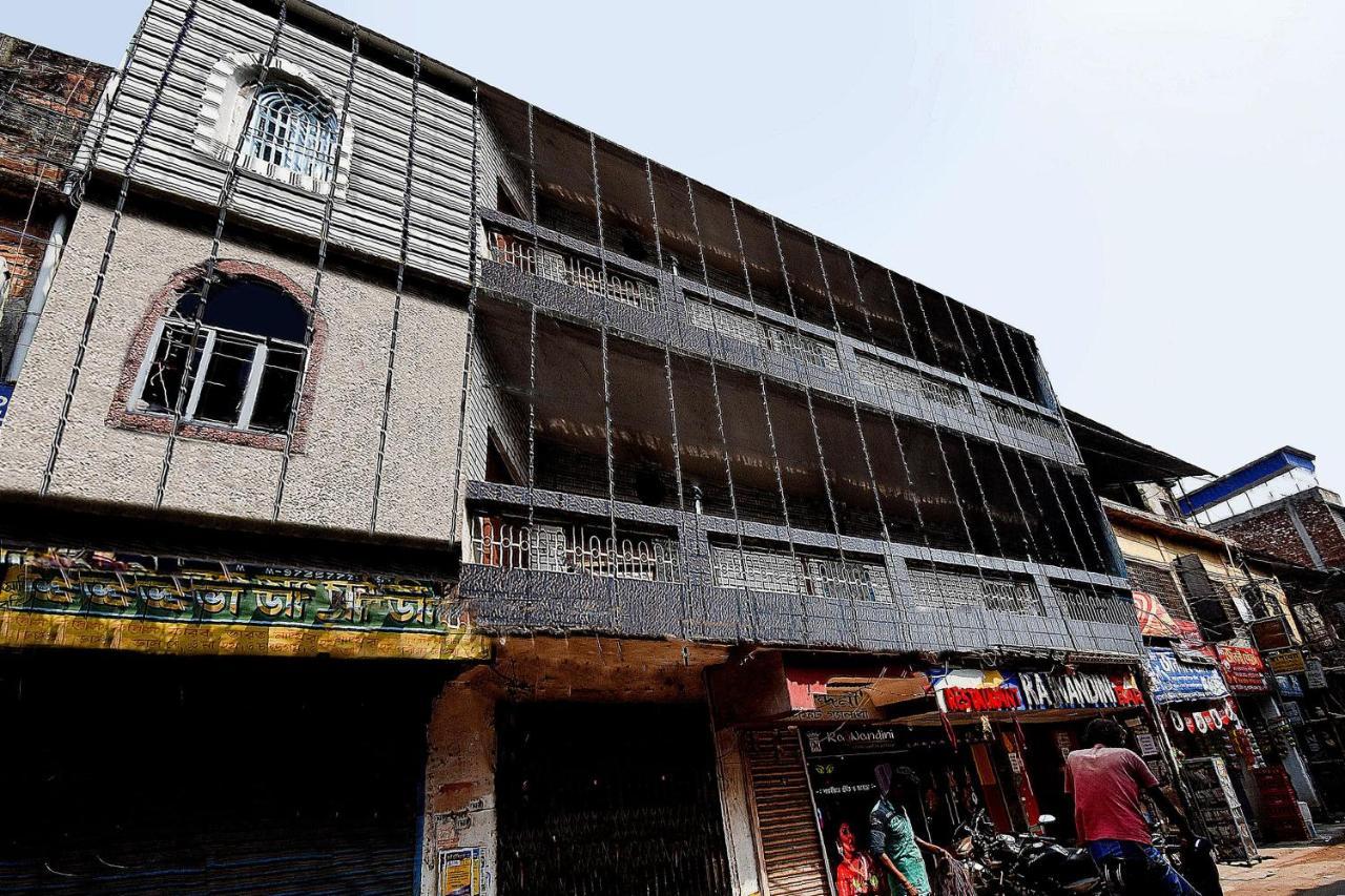 Oyo 64260 Hotel Rajnandini Habra Bagian luar foto