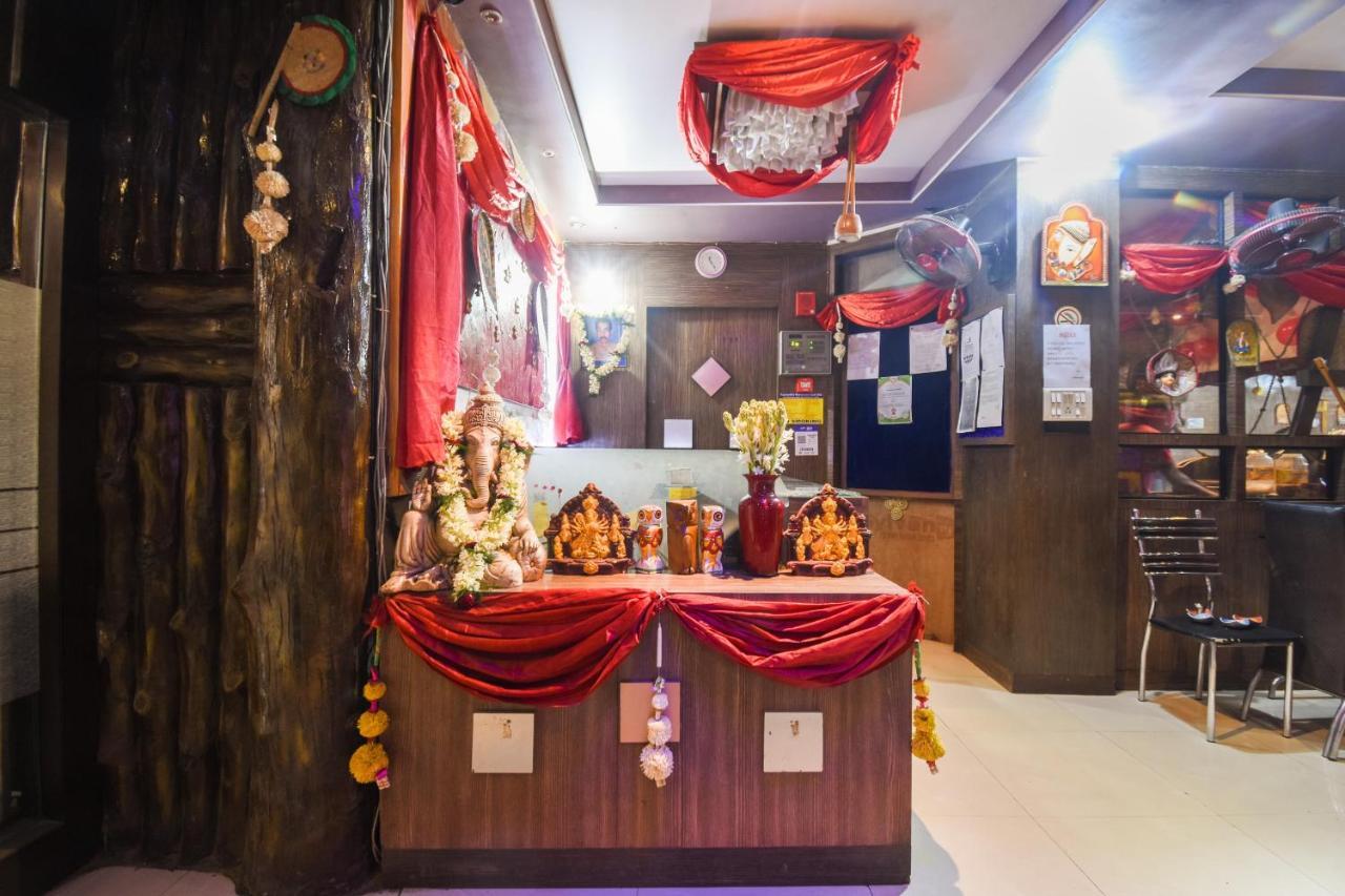 Oyo 64260 Hotel Rajnandini Habra Bagian luar foto